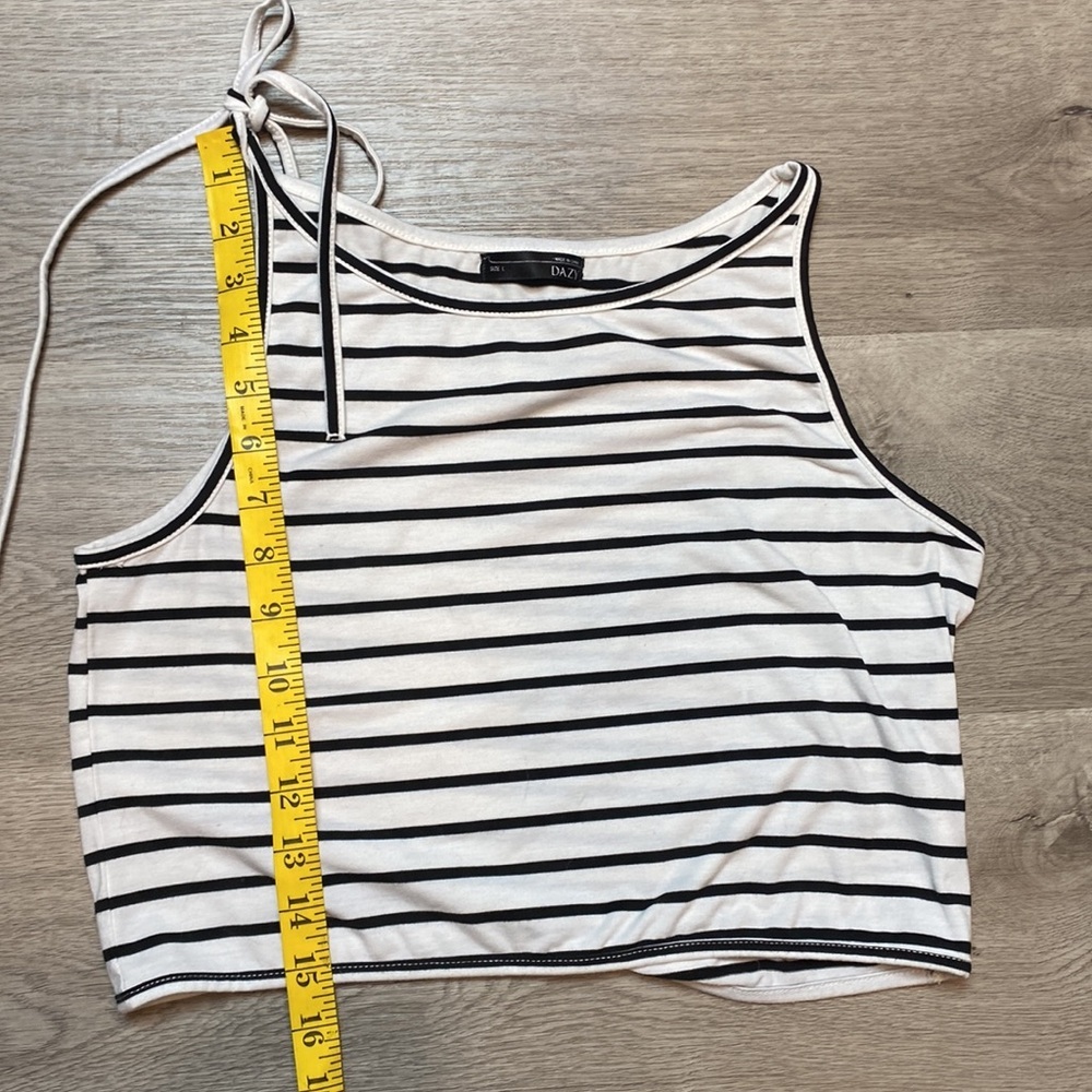 Dazy Striped Black and White Crop Top Spaghetti Strap Tank w/ Bow - Picture 5 of 6